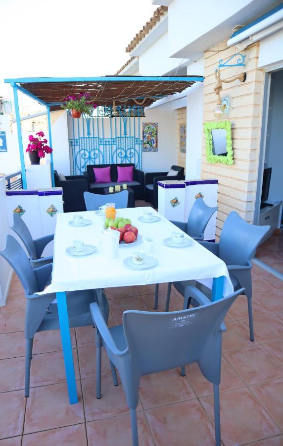 La Terraza De *